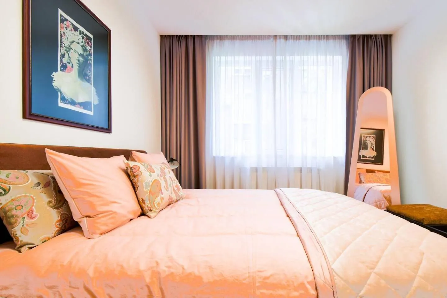 Apartament Top 10 In Sofia Top Location Fully Equipped Bułgaria